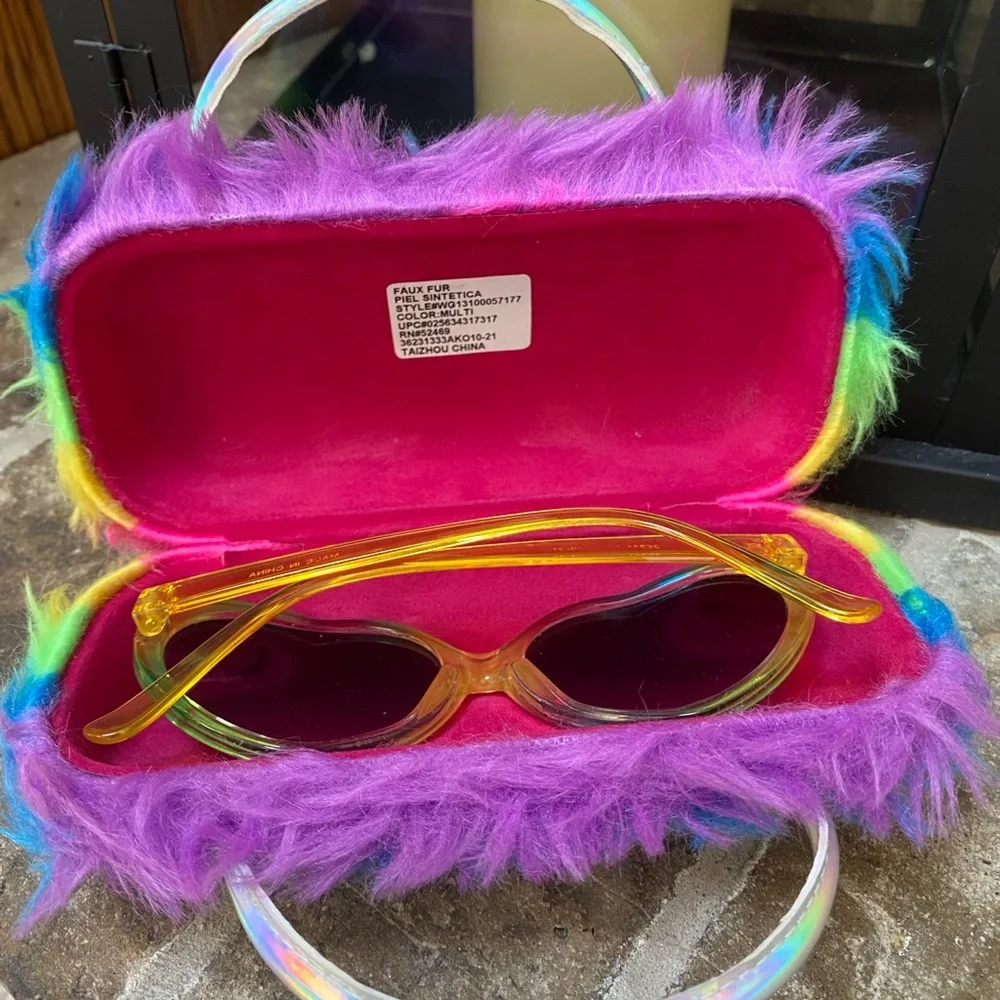 Sunglasses and Case Fuzzy Faux Fur Glasses Case with Carrying Handles